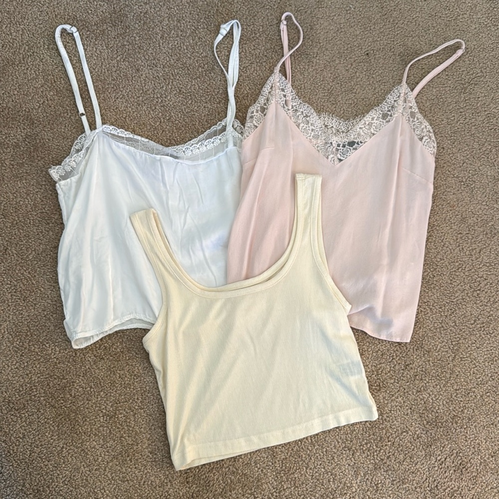 3 tank top BUNDLE size small